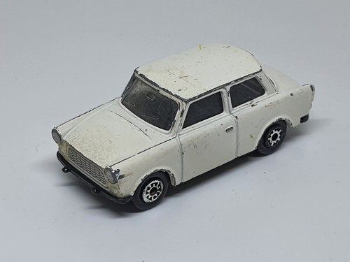 Trabant von maisto - trabant,