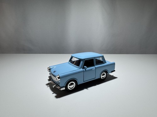 Sunstar trabant 601 - 1:32, blau