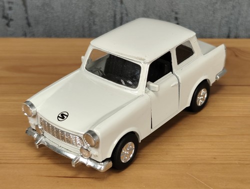 Trabant 601 modellauto 12 - trabant,